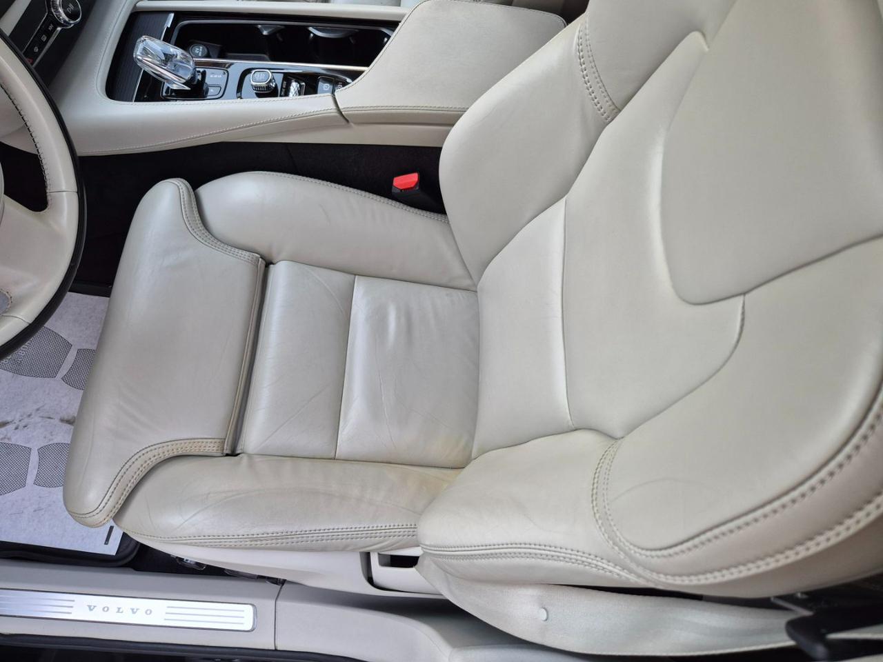VOLVO XC90 B5 (d) AWD Geartronic Inscription - 11