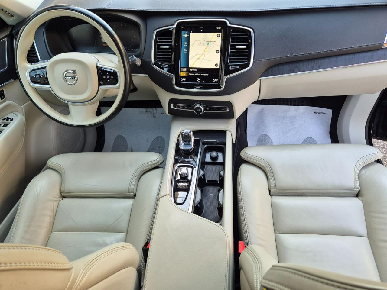 VOLVO XC90 B5 (d) AWD Geartronic Inscription - 16