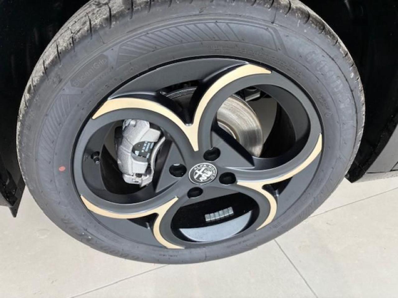 ALFA ROMEO Junior 1.2 145 CV Hybrid eDCT6 Intensa Tetto - 4