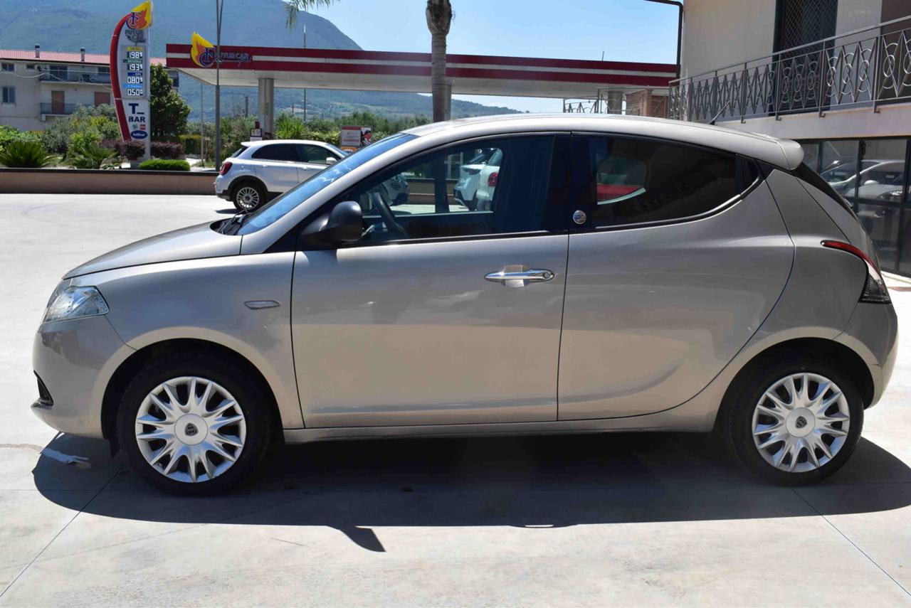 LANCIA Ypsilon 1.2 69 CV 5 porte GPL Ecochic Gold - 5