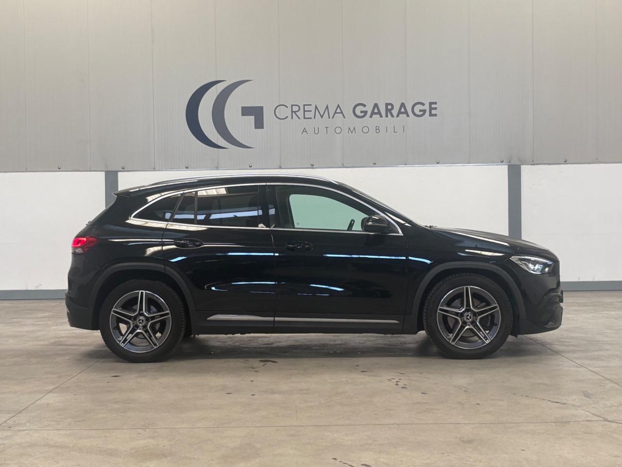 MERCEDES-BENZ GLA 180 d Automatic Premium - 3