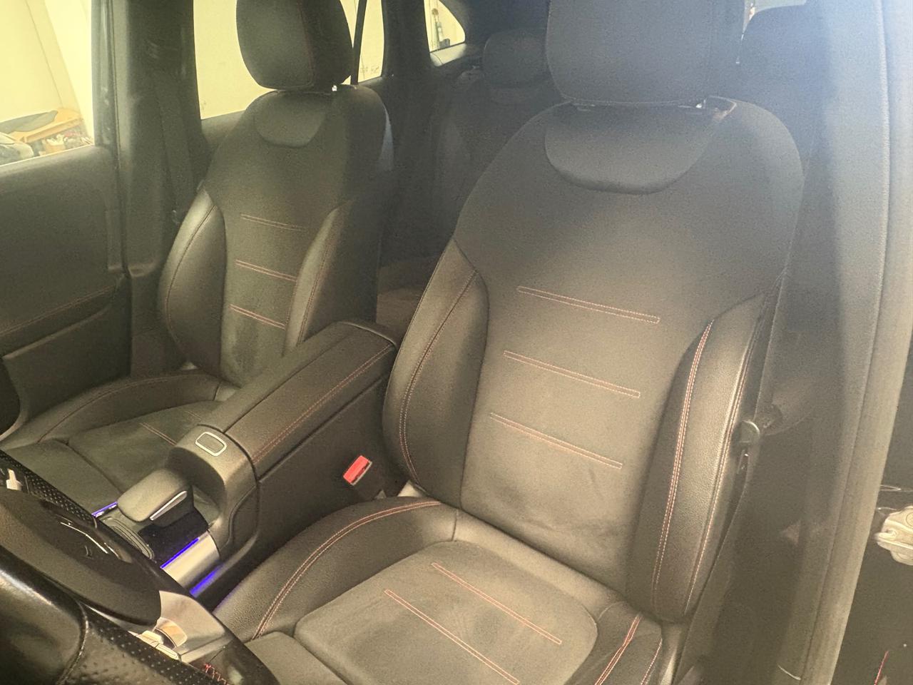 MERCEDES-BENZ GLA 180 d Automatic Premium - 12