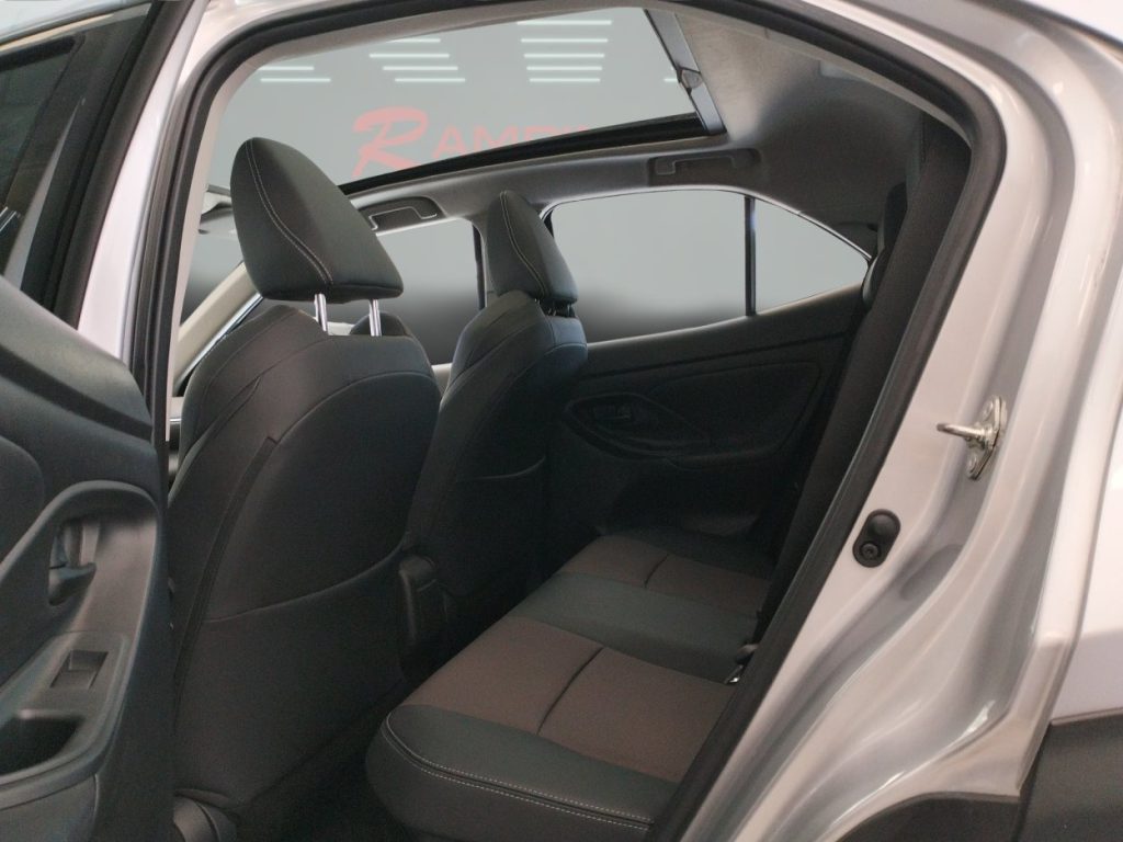 TOYOTA Yaris Cross 1.5 Hybrid E-CVT 130 Cv Lounge Km 26.000 Pronta - 17