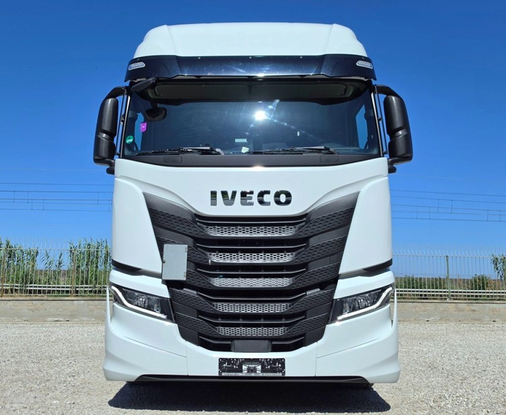 IVECO S-WAY 490 T/P Km 74200 + INTARDER - 2