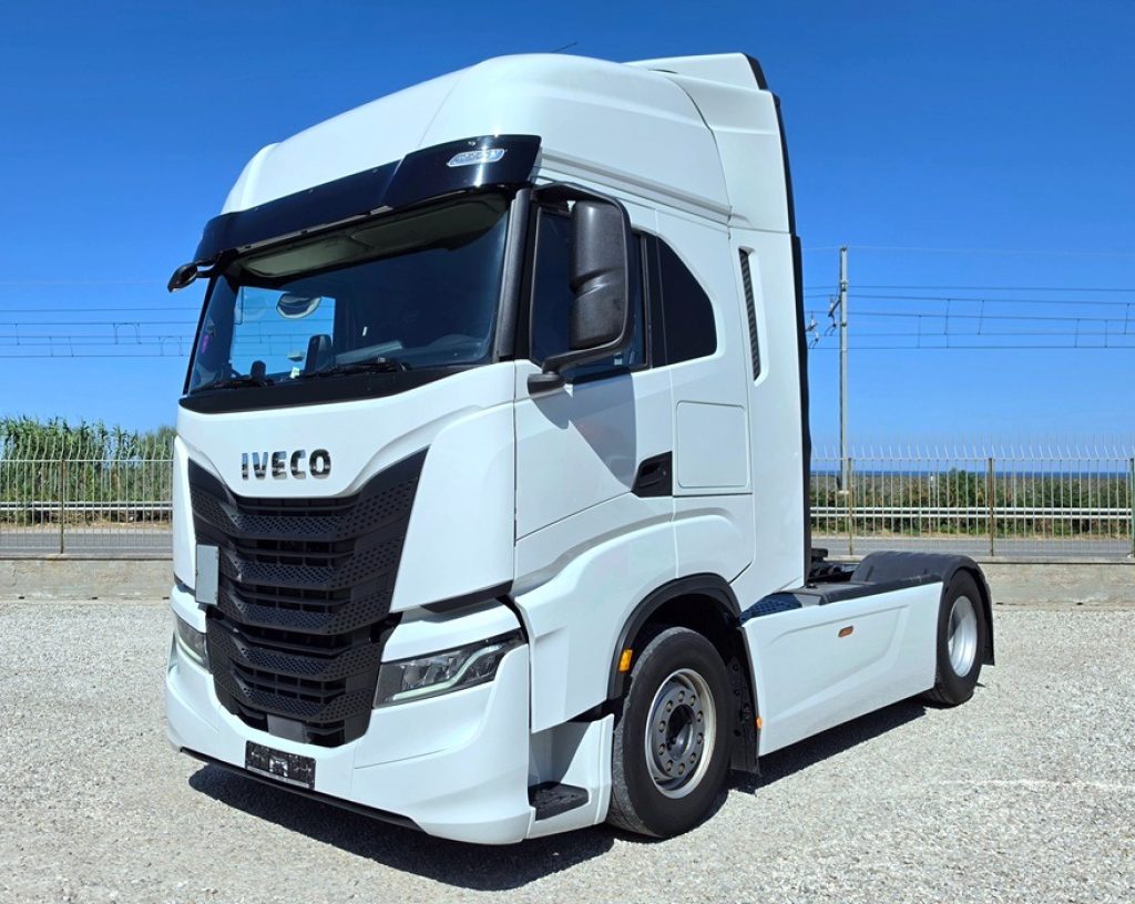 IVECO S-WAY 490 T/P Km 74200 + INTARDER - 6