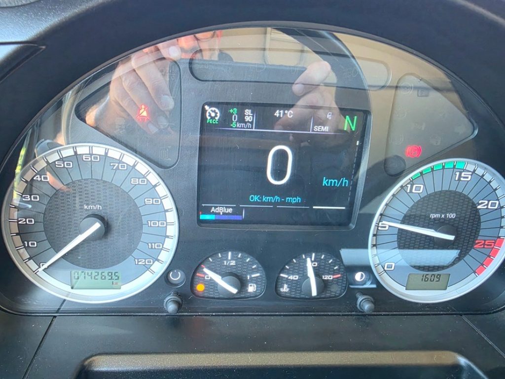 IVECO S-WAY 490 T/P Km 74200 + INTARDER - 9