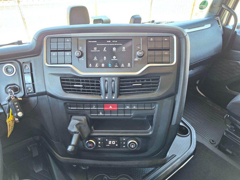 IVECO S-WAY 490 T/P Km 74200 + INTARDER - 10