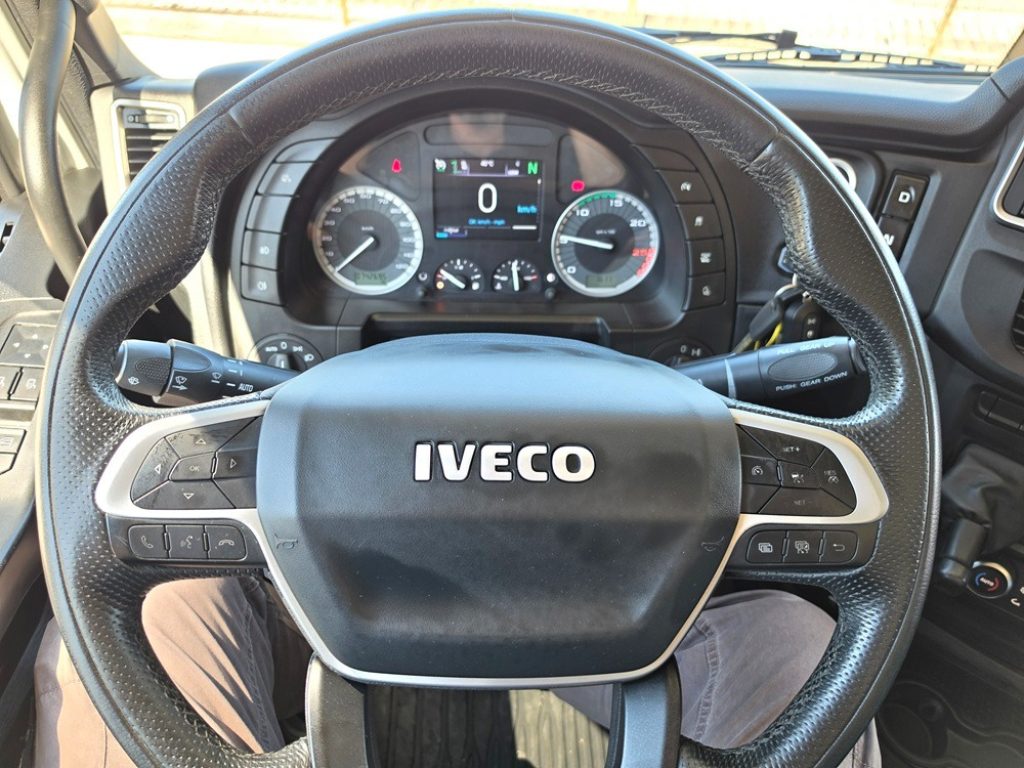 IVECO S-WAY 490 T/P Km 74200 + INTARDER - 15