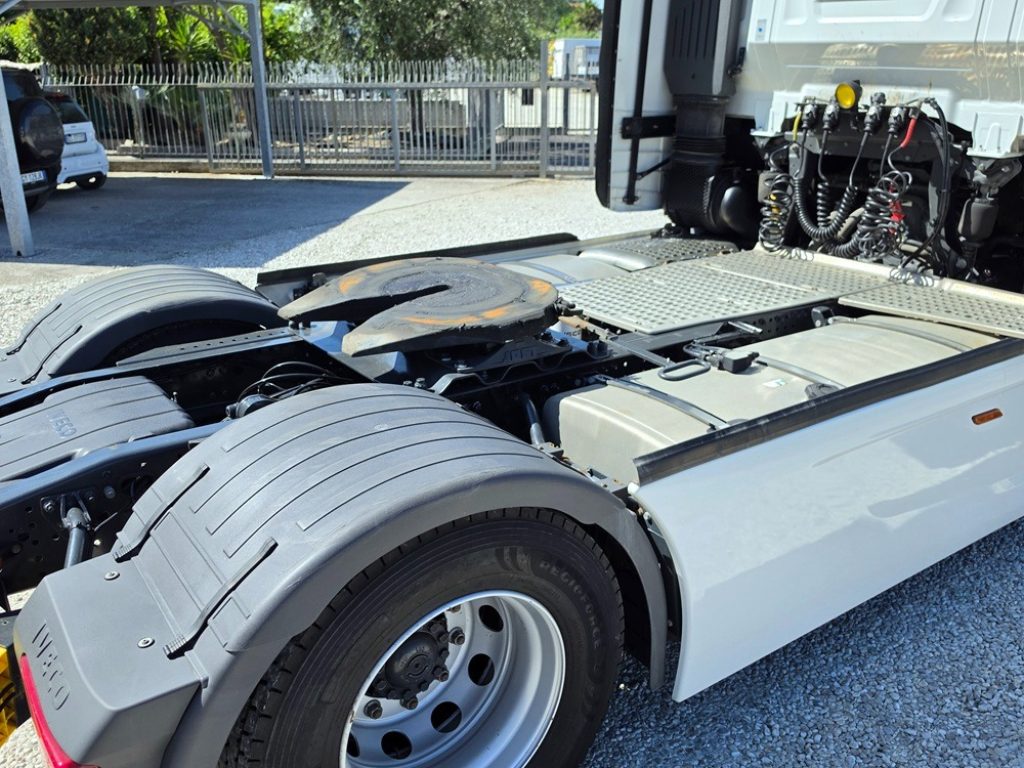 IVECO S-WAY 490 T/P Km 74200 + INTARDER - 19