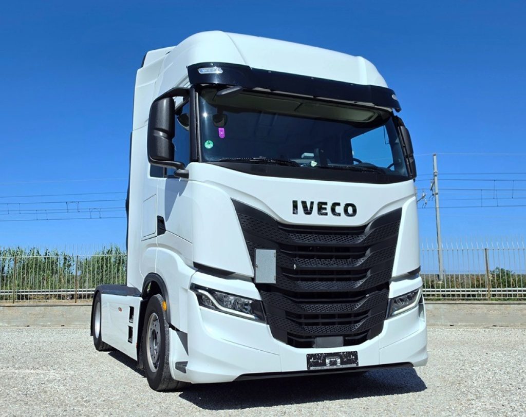 IVECO S-WAY 490 T/P Km 74200 + INTARDER - 27
