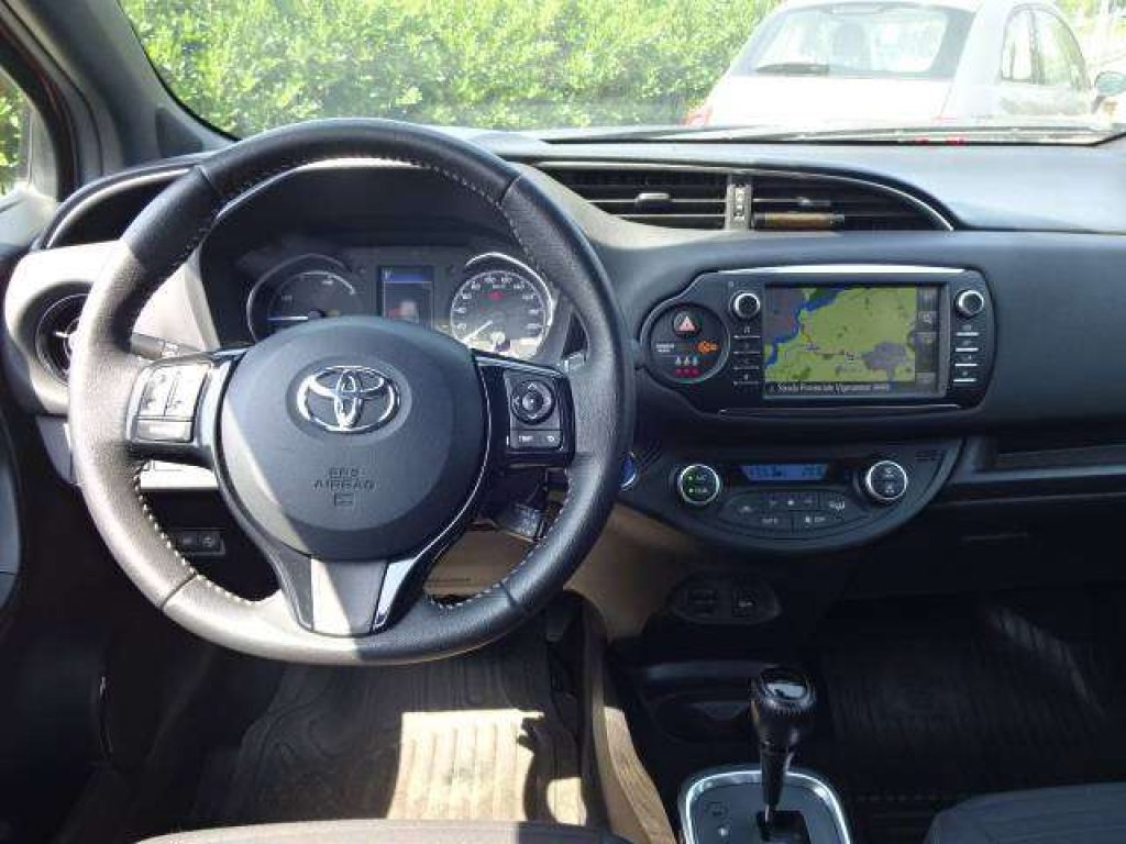 TOYOTA Yaris Yaris  5p 1.5h Style - 10