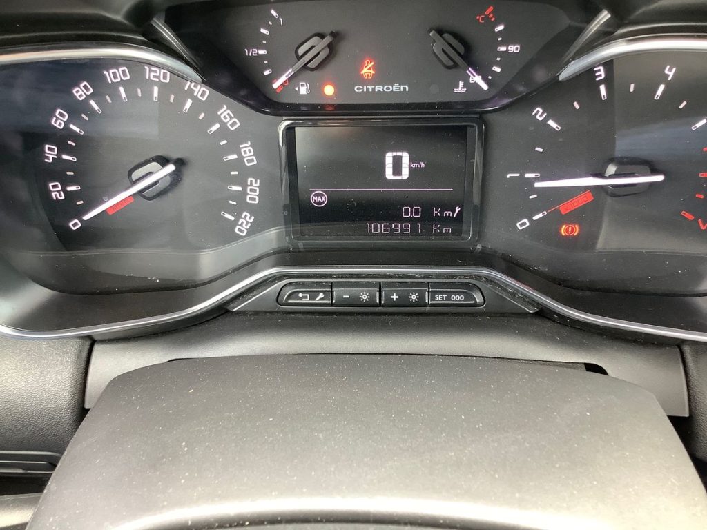 CITROEN C3 Aircross BlueHDi 100 S&S Feel - 15