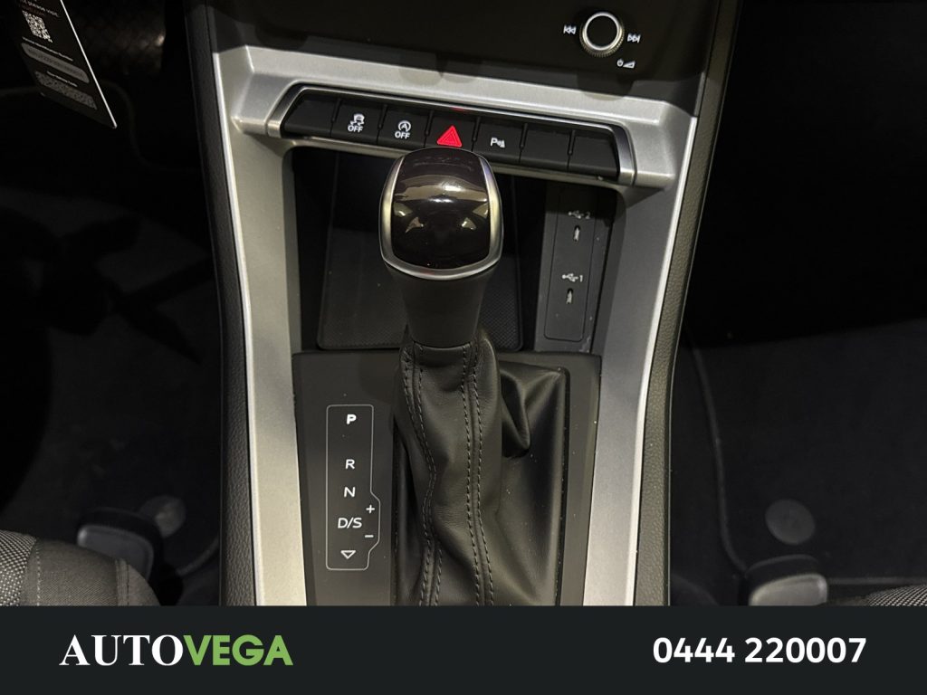 AUDI Q3 35 2.0 tdi business advanced s-tronic - 11