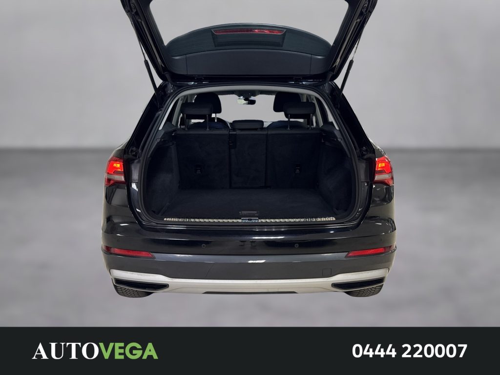 AUDI Q3 35 2.0 tdi business advanced s-tronic - 17