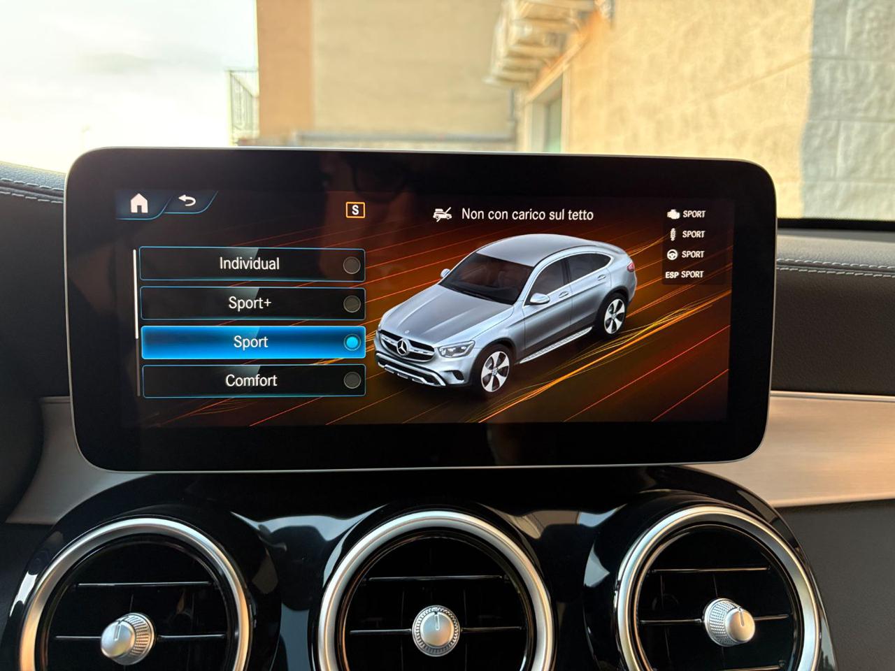 MERCEDES-BENZ GLC 300 de 4Matic Plug-in hybrid Coupé Premium Plus. - 38