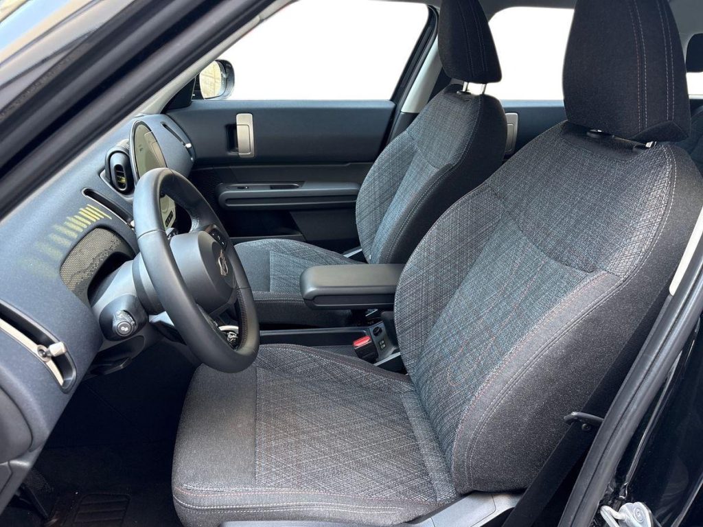 MINI Countryman D Essential Countryman Pacchetto XS Aut. - 9