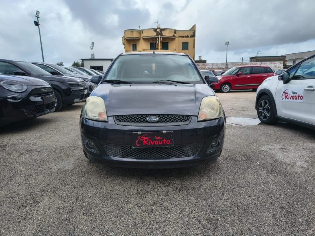 FORD Fiesta Grigio cemento metallizzato