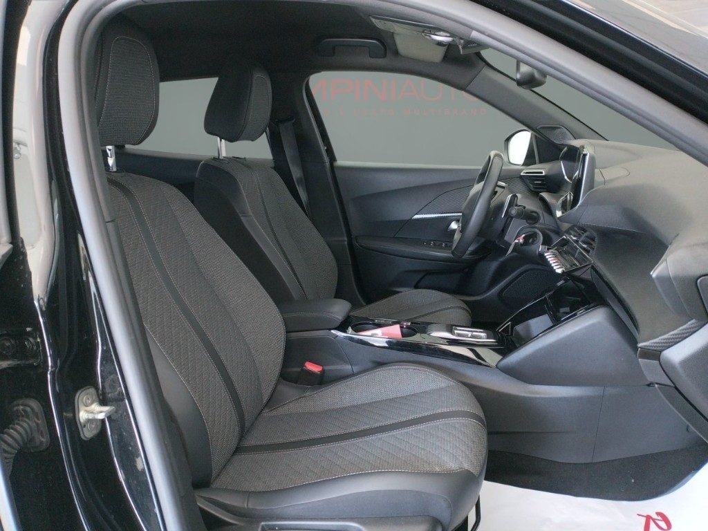 PEUGEOT 2008 BlueHDi 130 Cv EAT8 Automatica Allure Km 78.000 - 17