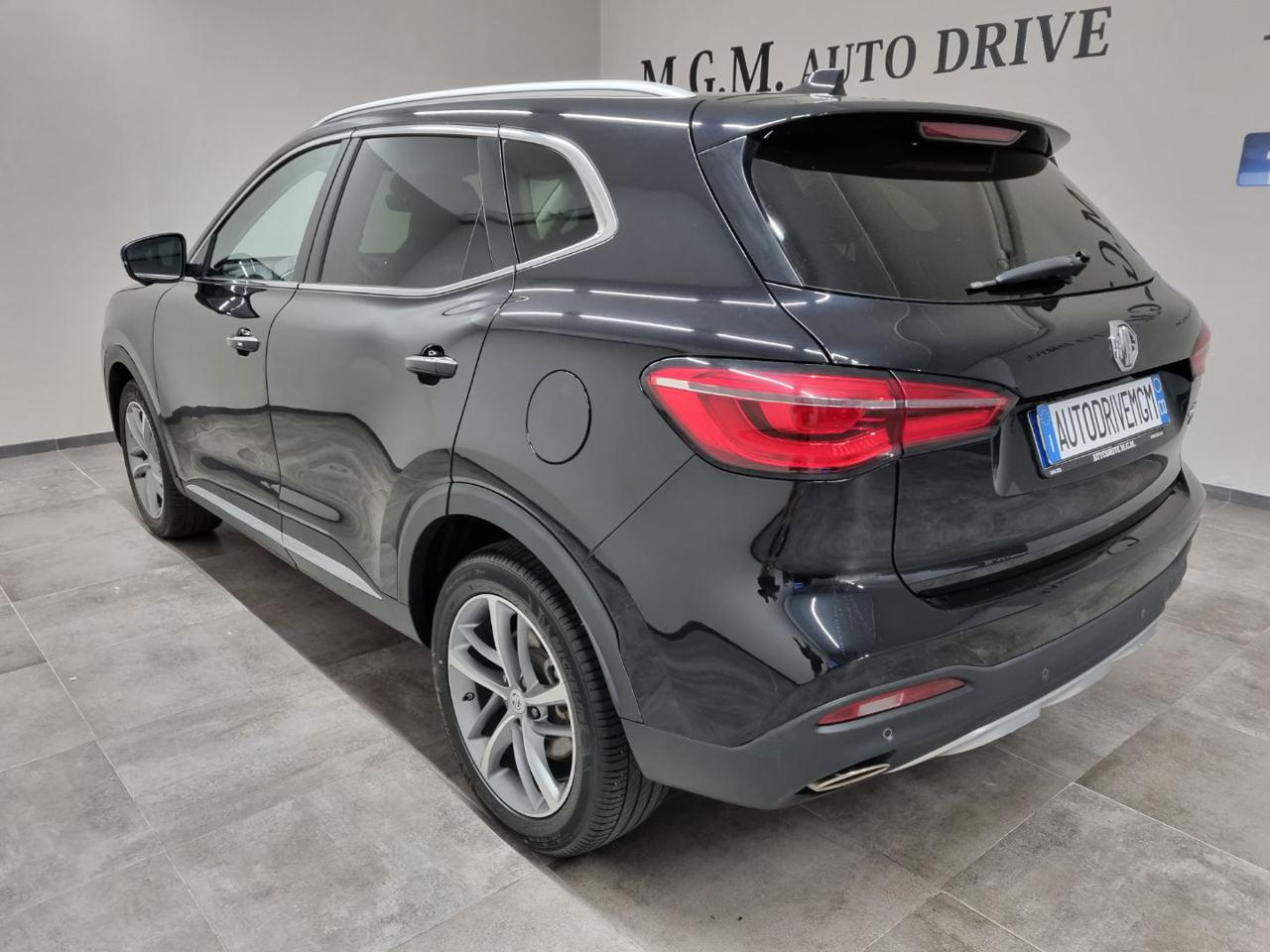 MG EHS Plug-in Hybrid Luxury - 8