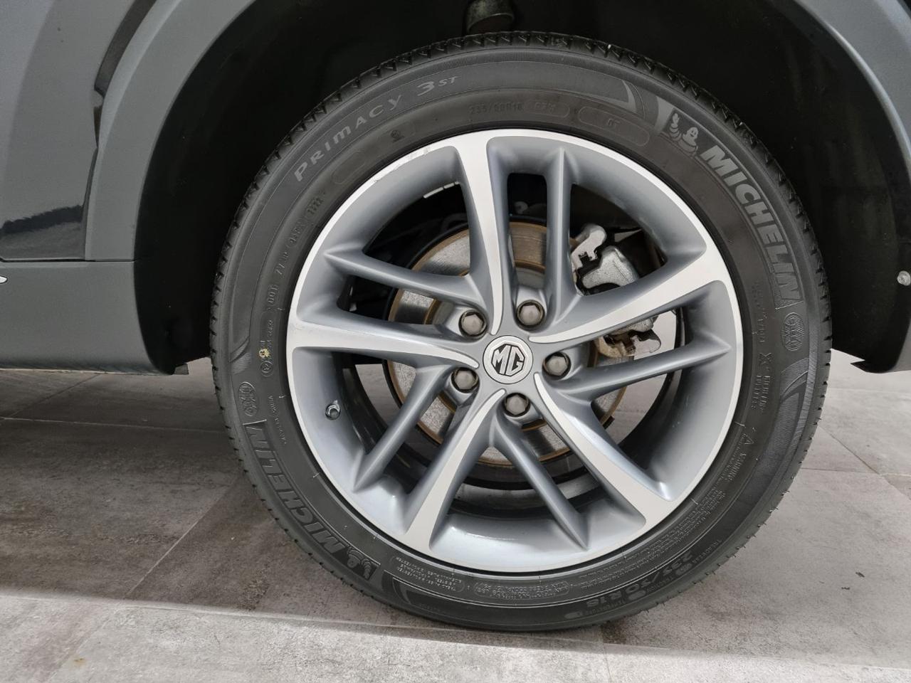 MG EHS Plug-in Hybrid Luxury - 6