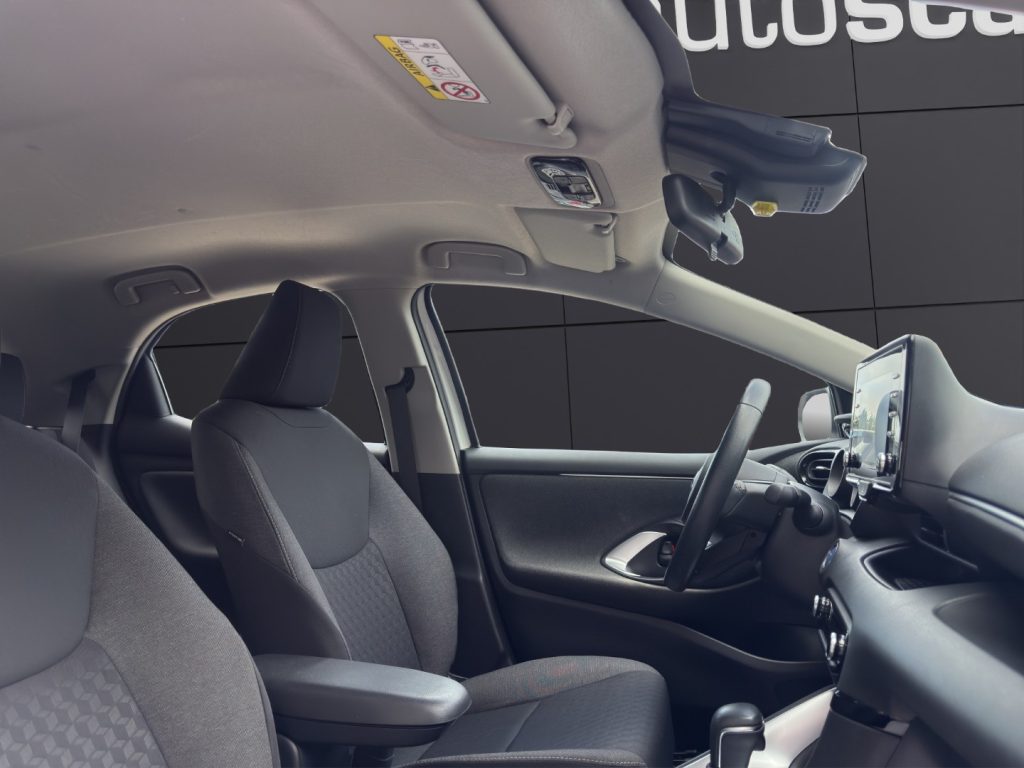 TOYOTA Yaris 1.5 Hybrid 5 porte Trend - 18