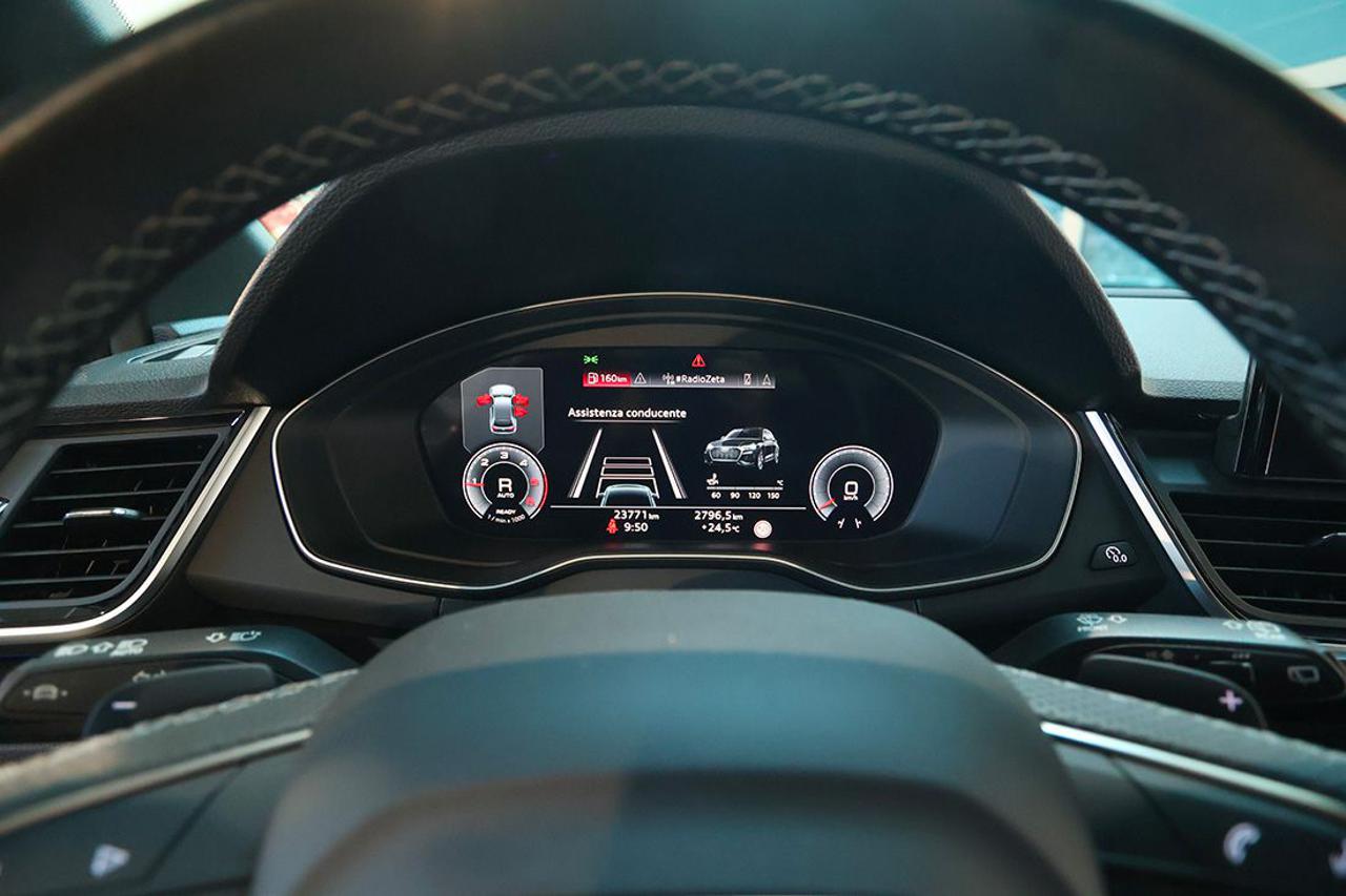 AUDI Q5 40 TDI Sportback Quattro Identity Black S-Line - 32