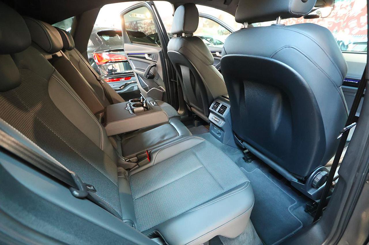 AUDI Q5 40 TDI Sportback Quattro Identity Black S-Line - 19