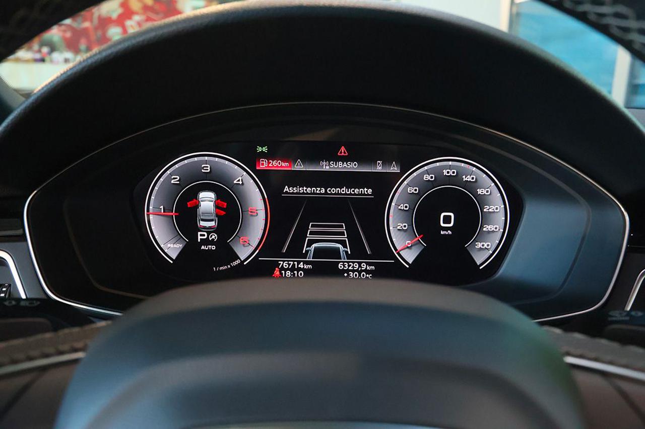 AUDI A4 40 TDI Quattro S-Tronic S-Line - 31