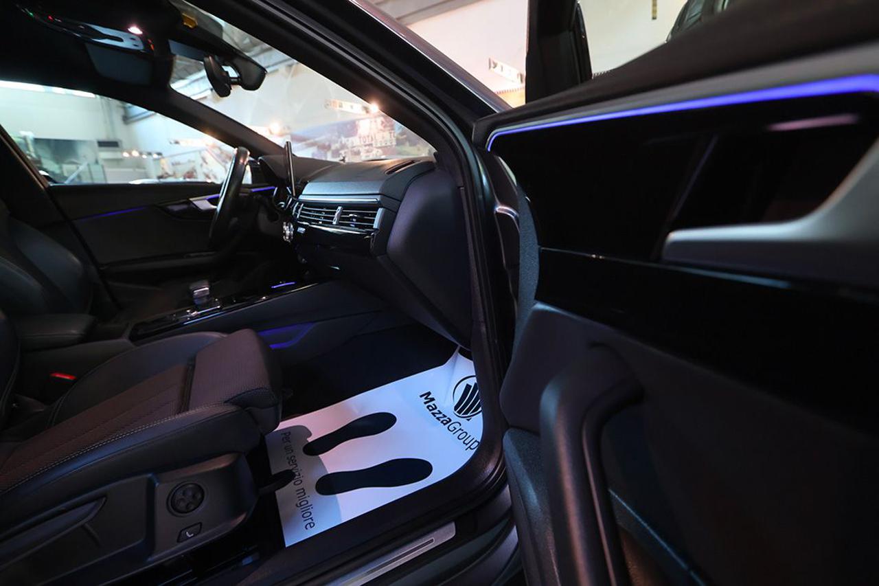 AUDI A4 40 TDI Quattro S-Tronic S-Line - 38