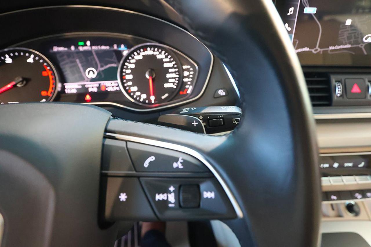 AUDI Q5 40 TDI Quattro S-Tronic Business - 22