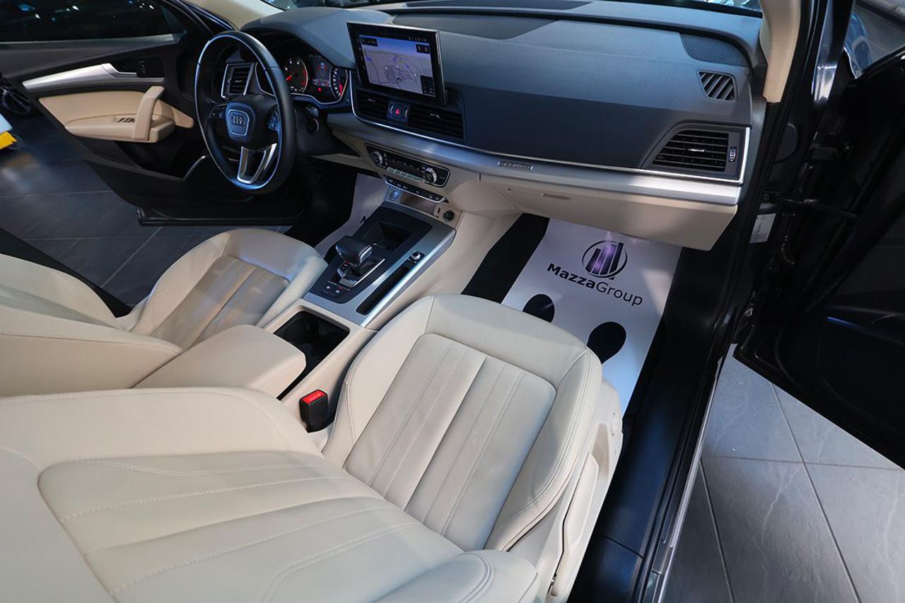 AUDI Q5 40 TDI Quattro S-Tronic Business - 16