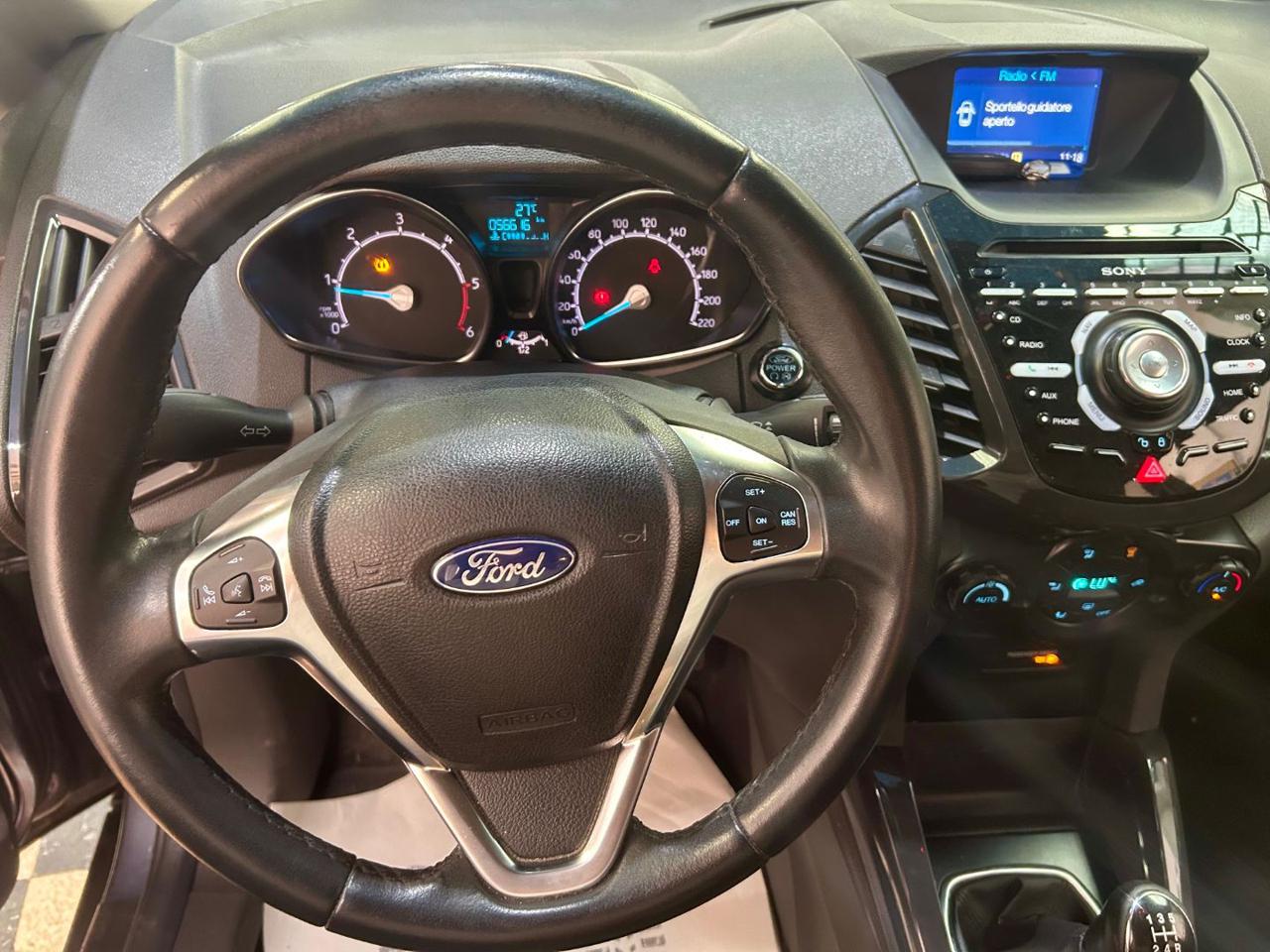 FORD EcoSport 1.5 TDCi 95 CV Titanium Euro6 - 10