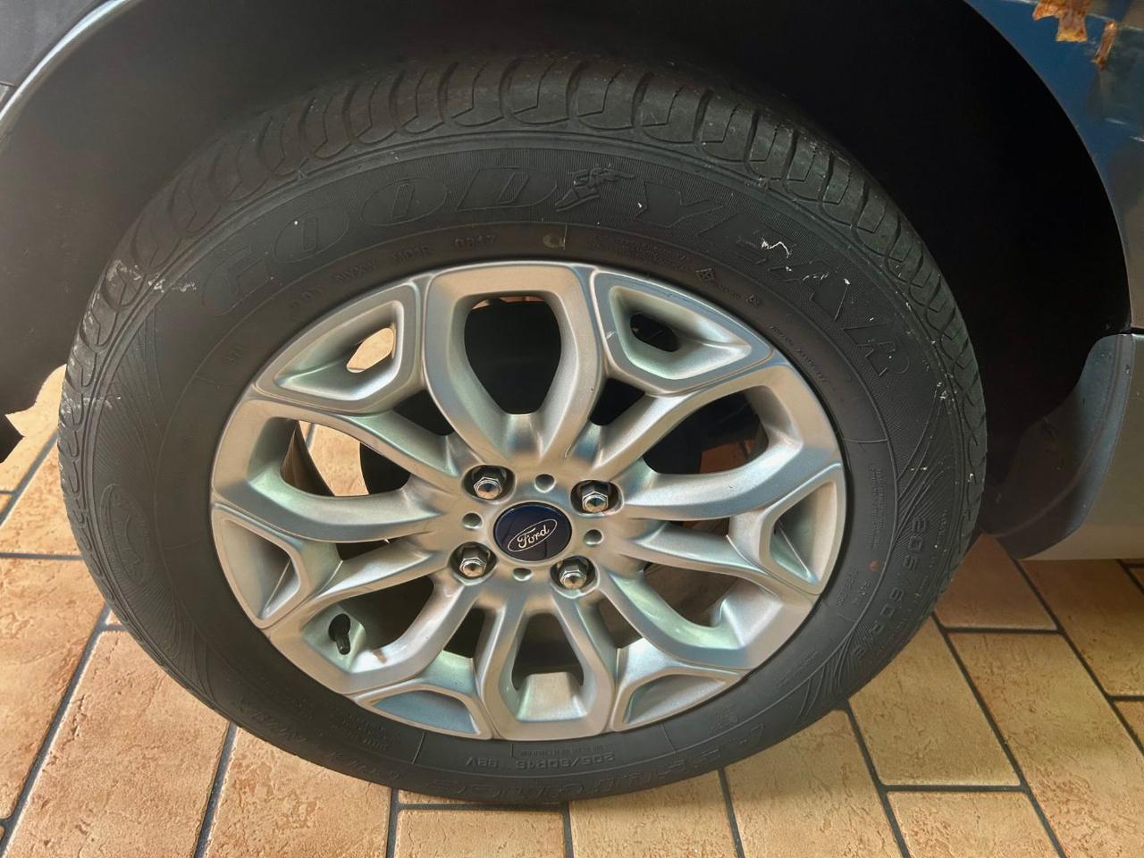 FORD EcoSport 1.5 TDCi 95 CV Titanium Euro6 - 4