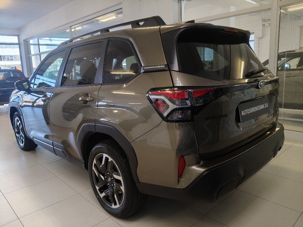SUBARU Forester 2.0 e-Boxer MHEV CVT Lineartronic Style - Foto 2