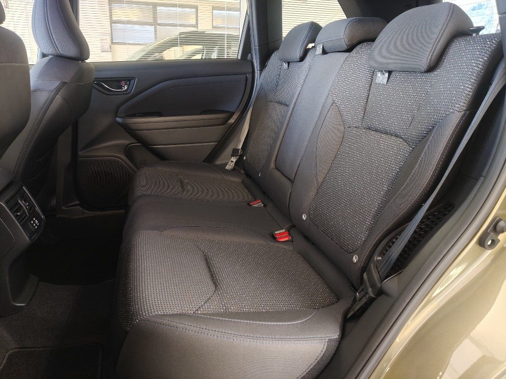 SUBARU Forester 2.0 e-Boxer MHEV CVT Lineartronic Style - Grid Foto 9
