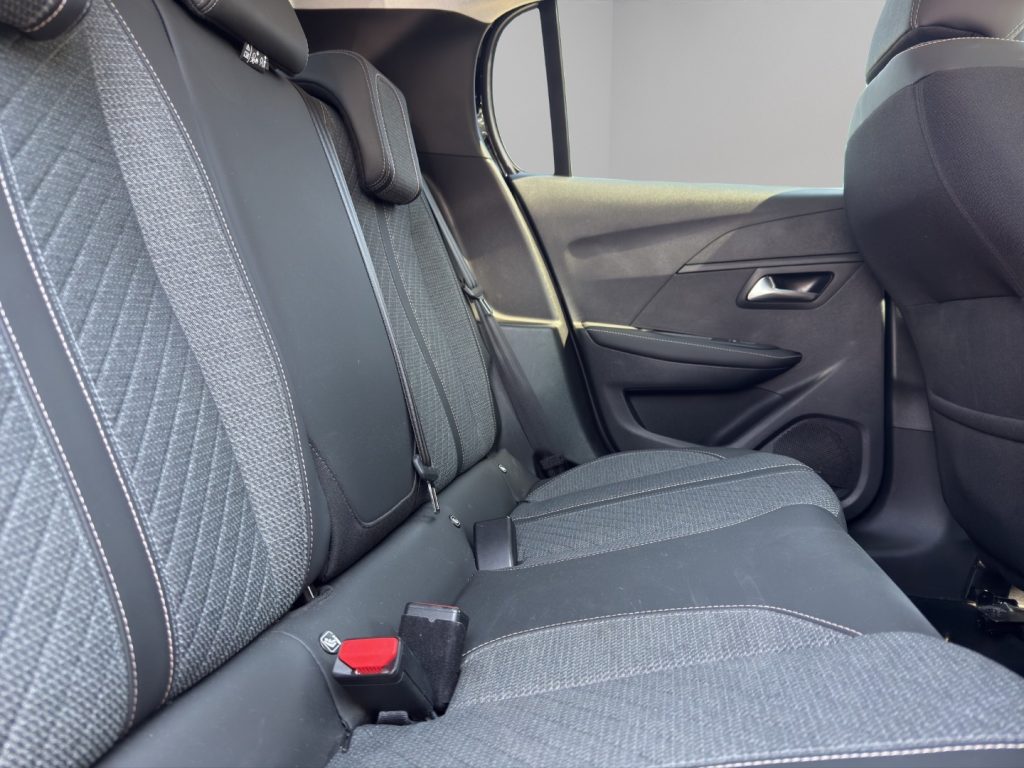 PEUGEOT 208 PureTech 100 Stop&Start 5 porte Allure - 17