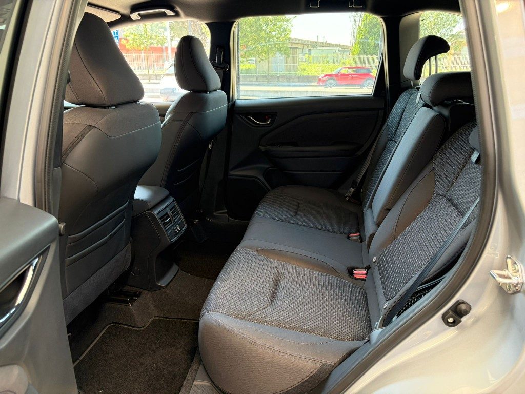 SUBARU Forester 2.0 e-Boxer MHEV CVT Lineartronic Style - Grid Foto 7