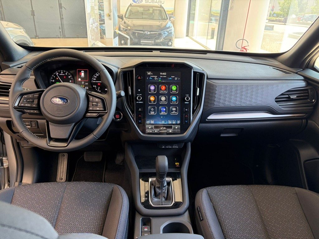 SUBARU Forester 2.0 e-Boxer MHEV CVT Lineartronic Style - Grid Foto 9