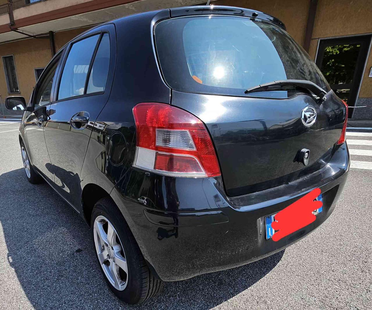 DAIHATSU Charade 1.3 MMT B You Five - 5