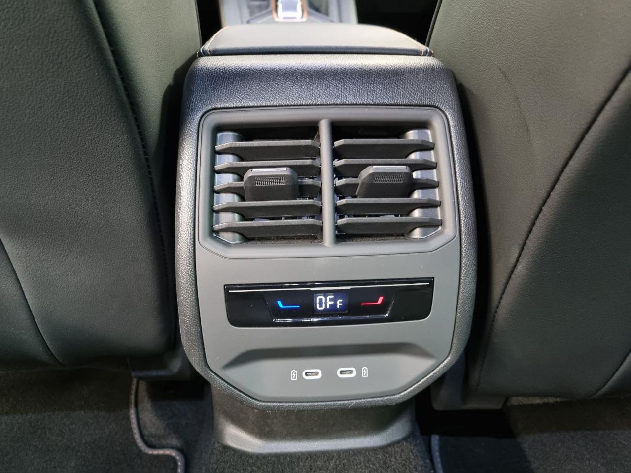 CUPRA Leon 1.5 Hybrid 150 CV DSG - 36