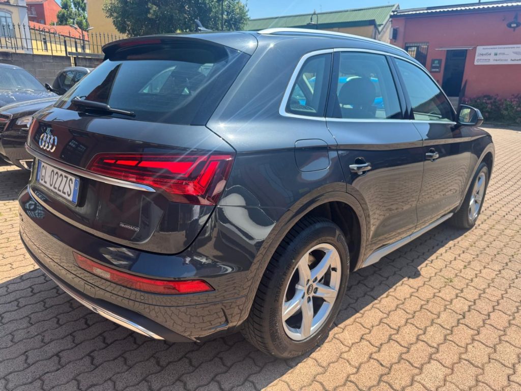 AUDI Q5 40 TDI 204 CV quattro S tronic Business Advanced - 5