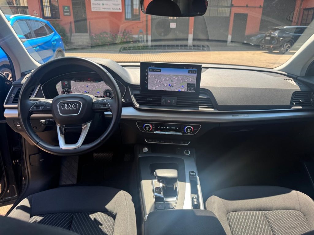 AUDI Q5 40 TDI 204 CV quattro S tronic Business Advanced - 8