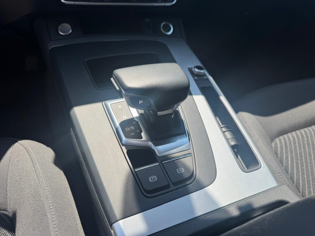 AUDI Q5 40 TDI 204 CV quattro S tronic Business Advanced - 11