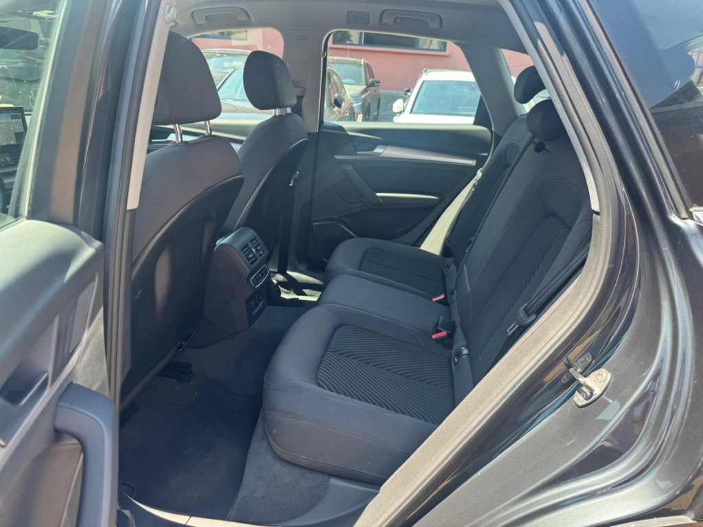 AUDI Q5 40 TDI 204 CV quattro S tronic Business Advanced - 18