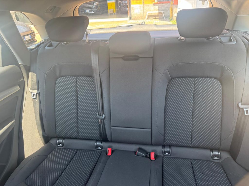 AUDI Q5 40 TDI 204 CV quattro S tronic Business Advanced - 19