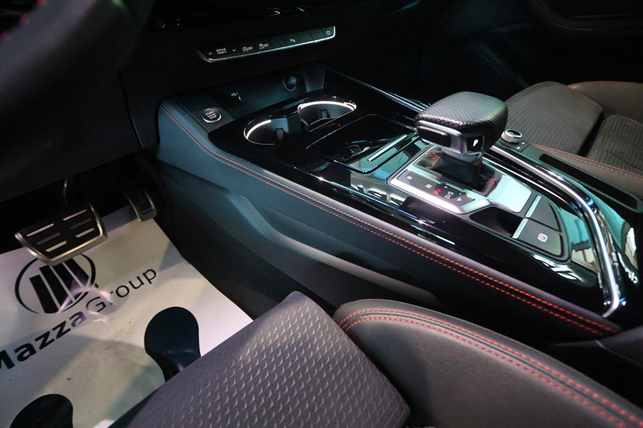 AUDI A4 45 TFSI Avant Quattro S-Tronic S-Line - 41
