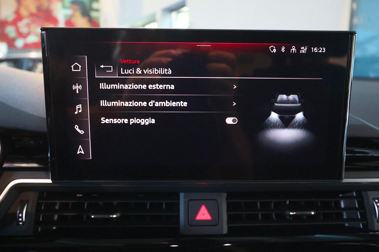 AUDI A4 45 TFSI Avant Quattro S-Tronic S-Line - 28