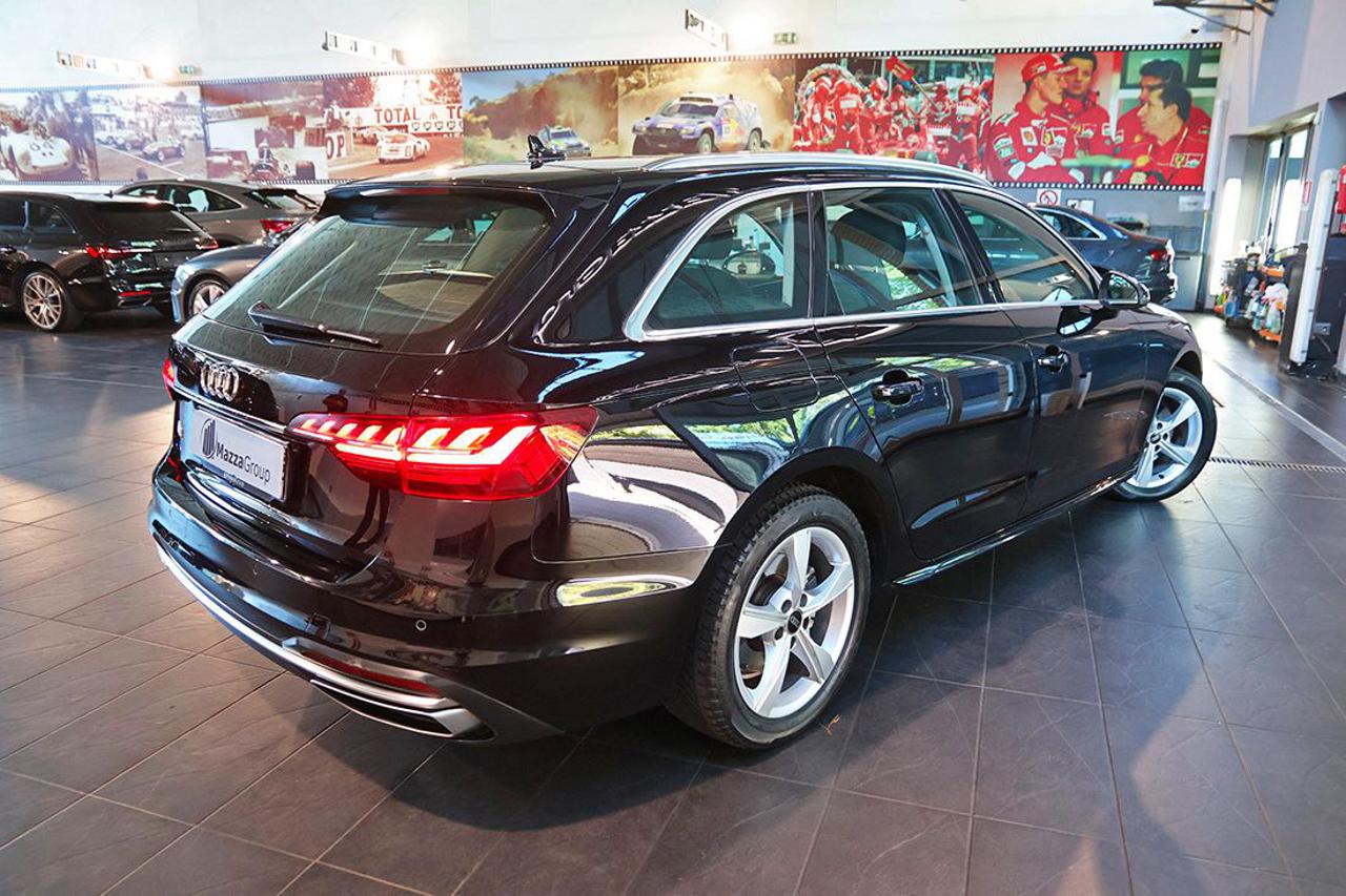 AUDI A4 30 TDI Avant S-Tronic Business Advanced - 9