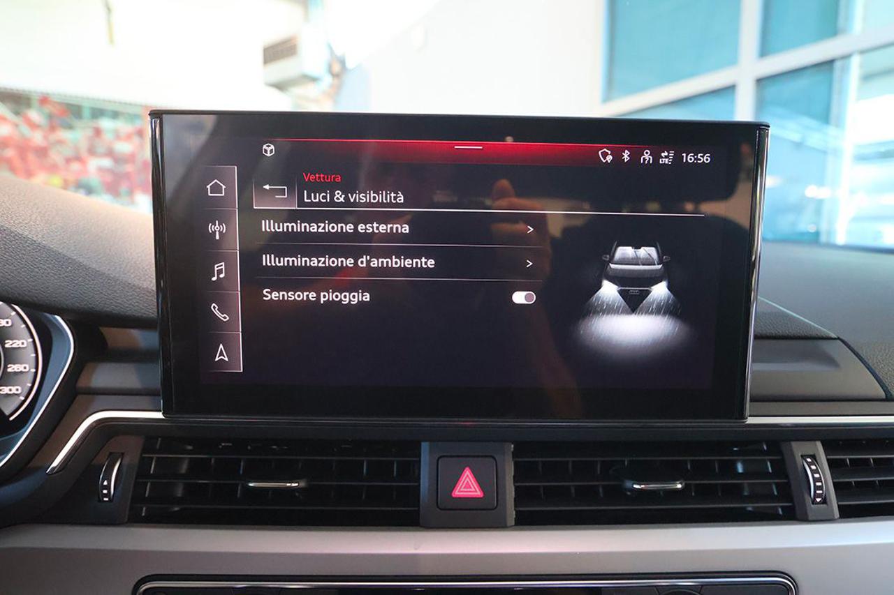 AUDI A4 30 TDI Avant S-Tronic Business Advanced - 28