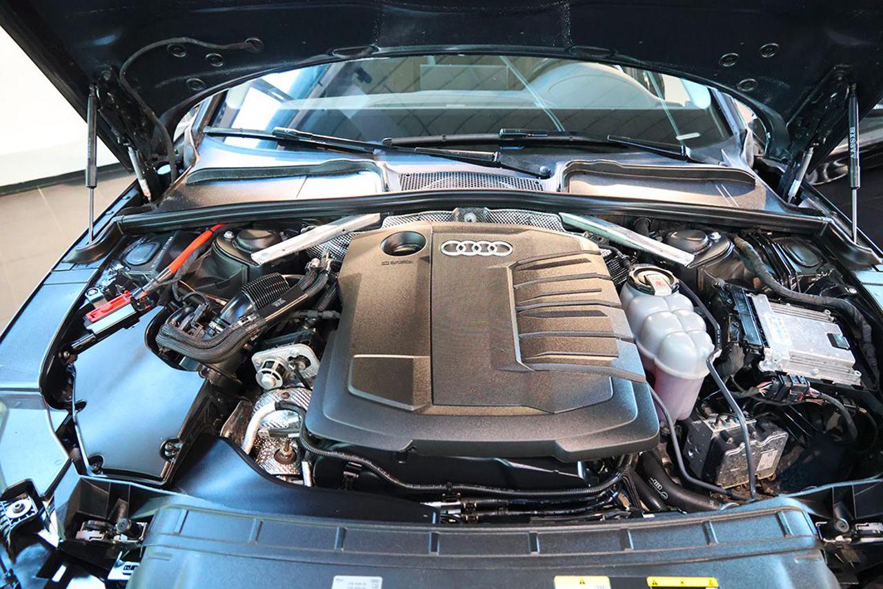 AUDI A4 30 TDI Avant S-Tronic Business Advanced - 11